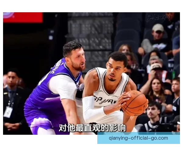 文班亚马不惧季后赛经验不足科尔称他天生适应体系打法